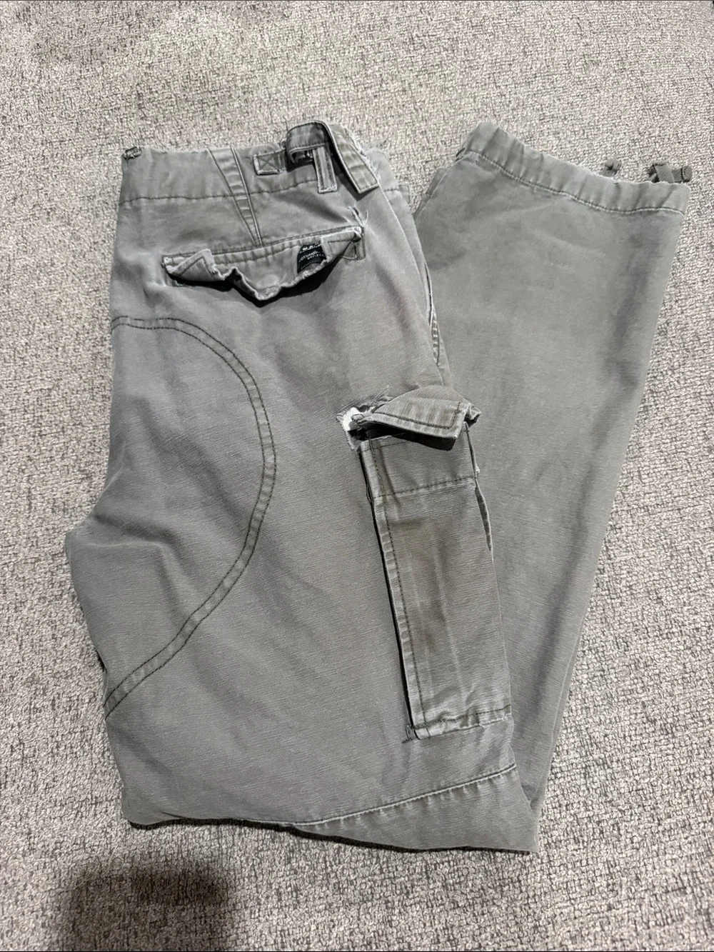 PacSun Men's Cargo Pants in Olive Drab